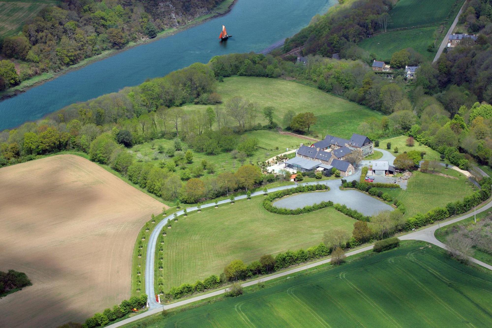 Domaine De Kermodest Hotel Quemper-Guézennec Kültér fotó